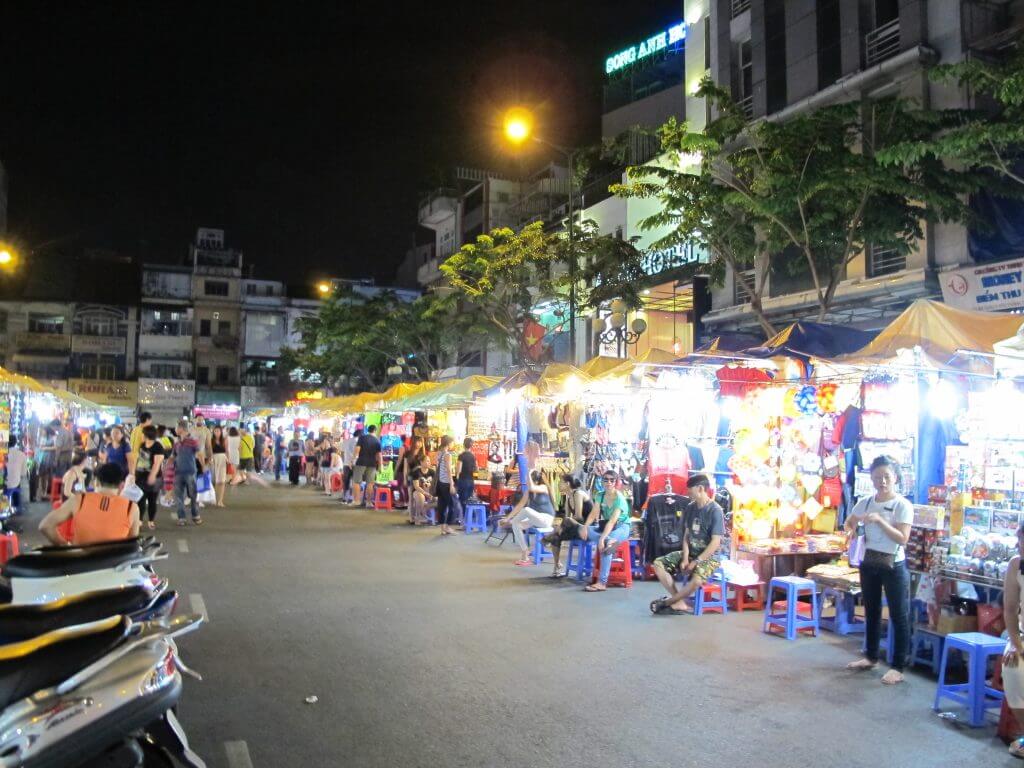 胡志明市景點-濱城市場／夜市