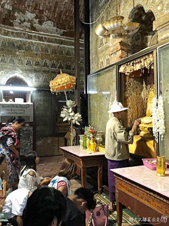 Alotawpyae Temple