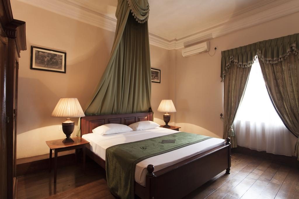 Queen's hotel