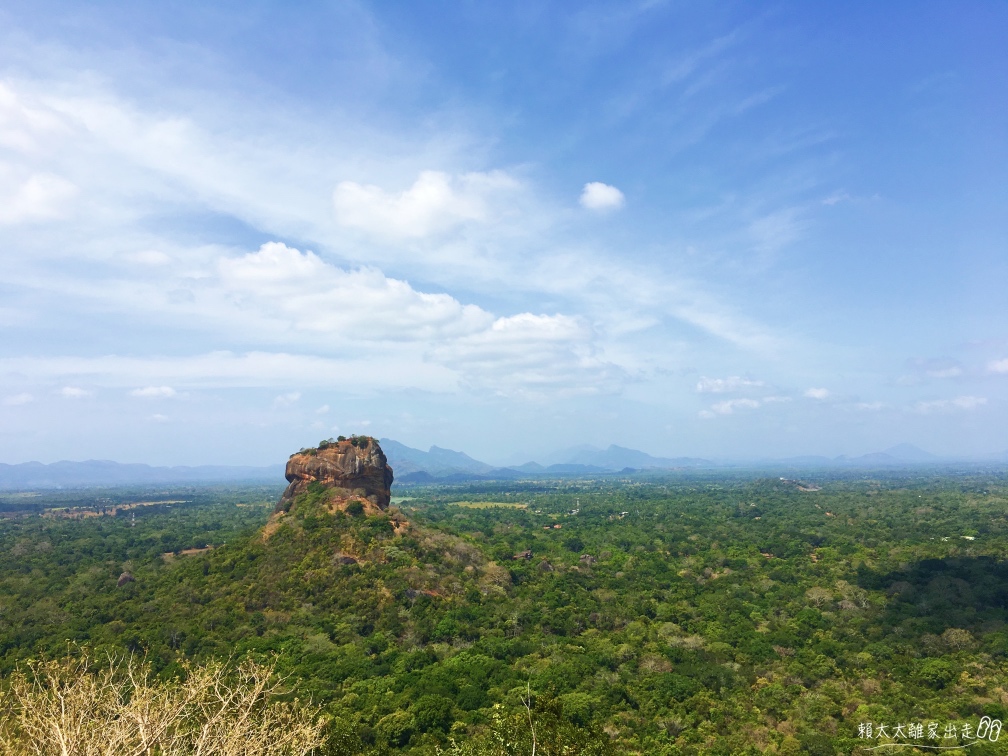 pidurangala-rock