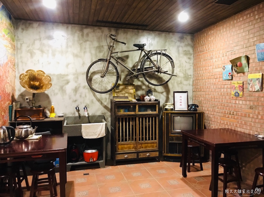 建山大旅社客廳