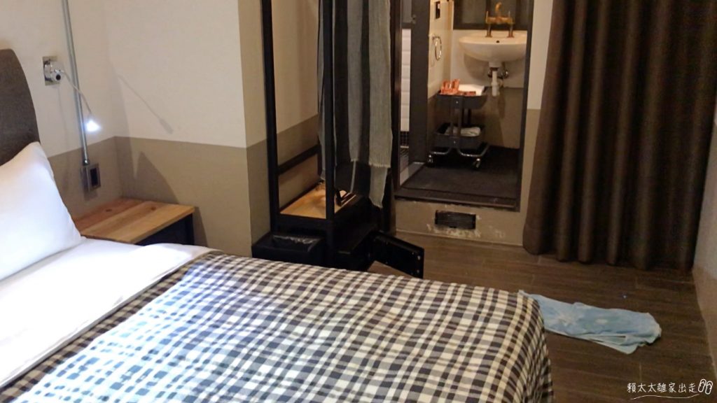 hotel papa whale 