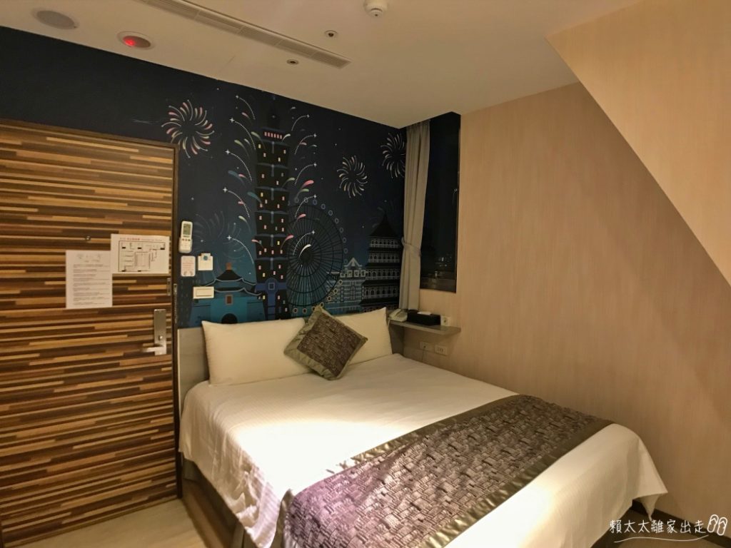 愛玩客旅店西門